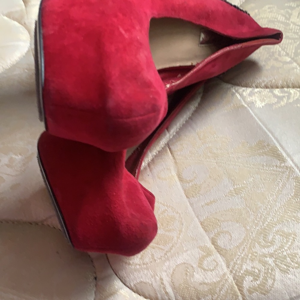 Red heels - Picture 5 of 10